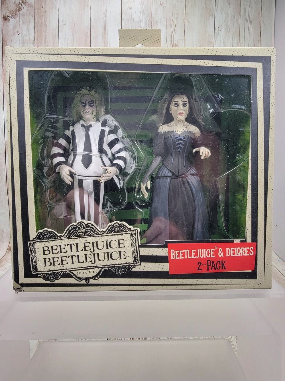 BEETLEJUICE & DELORES Toony Terrors 6"-inch Figure 2-pack Neca 2025